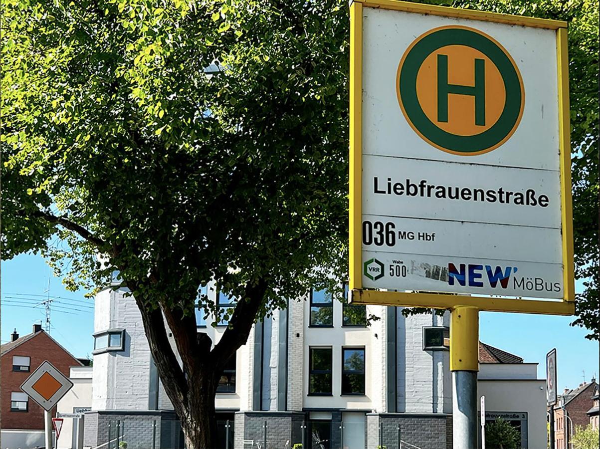 Mg-Quartier Hostel Мьонхенгладбах Екстериор снимка