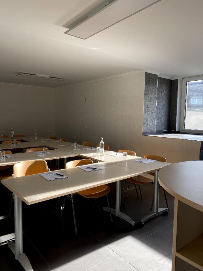 Mg-Quartier Hostel Мьонхенгладбах Екстериор снимка